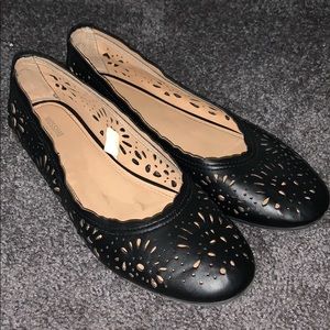 Black cut out flats
